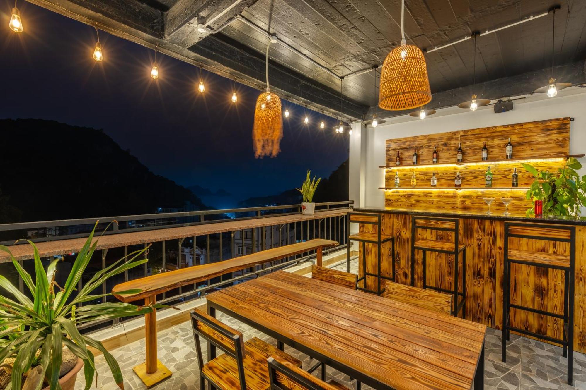 Cat Ba Xanh Spring Garden Hotel Dong Khe Sau Esterno foto